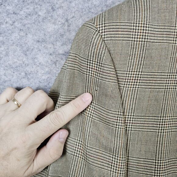 Jos A Bank Men's Size 42R Beige Windowpane‎ Blazer/Sport Coat/Suit Jacket SPOT - Picture 2 of 16